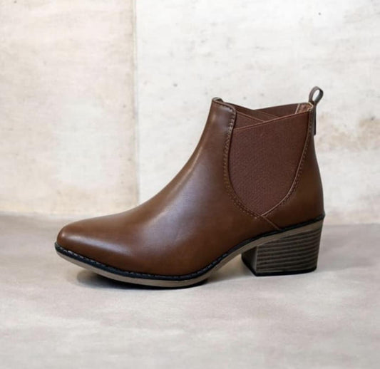 Elly Boots Tan
